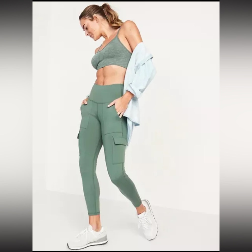 NWT Old Navy High-rise Elevate Lagging. Go dry